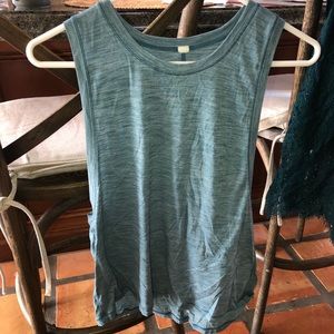 Lululemon Muscle tank (low scoop sides)